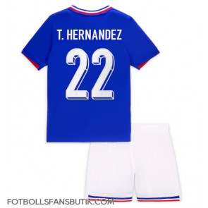 Frankrike Theo Hernandez #22 Replika Hemmatröja Barn EM 2024 Kortärmad (+ Korta byxor)